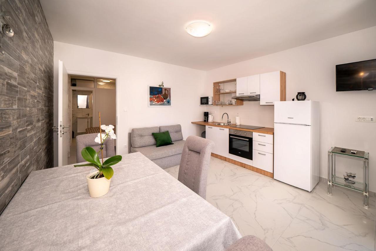 Apartments Kricin 14 Laura 巴斯卡 外观 照片